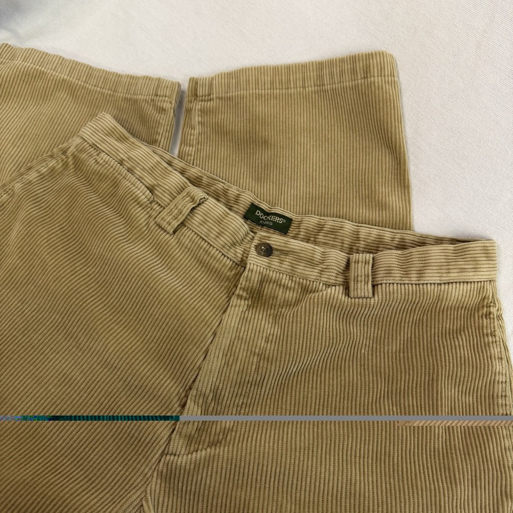 Vintage Dockers Khaki Corduroy Flat Front Relaxed Fit Pants Y2K 90’s Retro 34x32